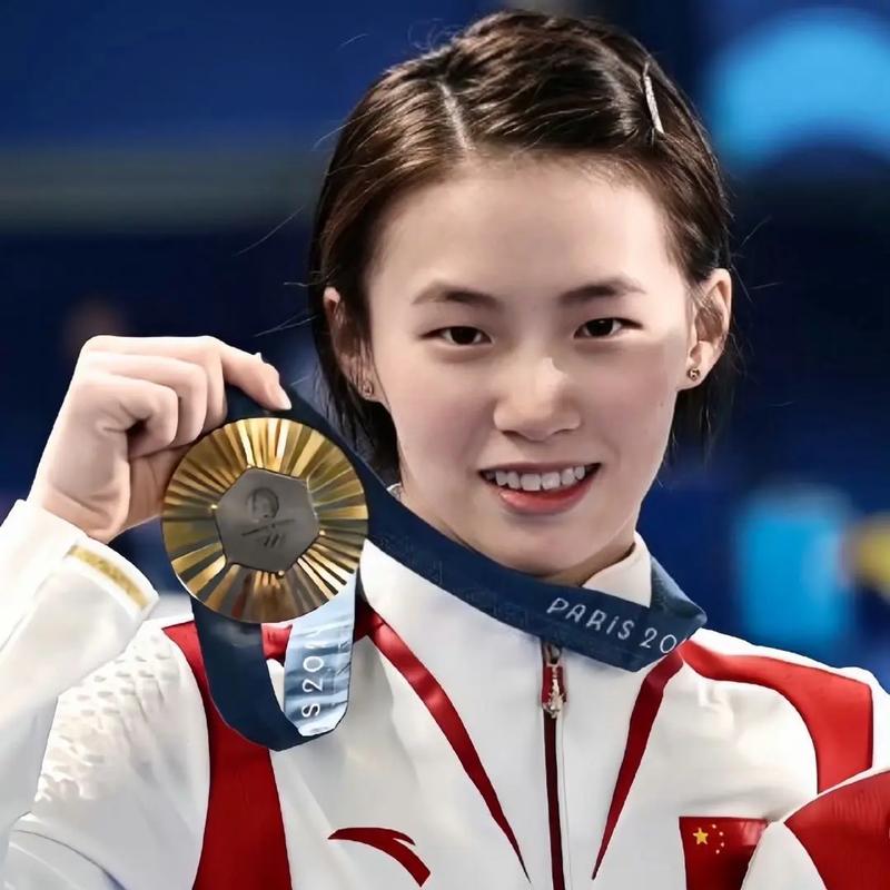 陈芋汐勇夺金牌，全红婵获亚军，展现实力的瞬间