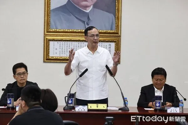 普發一萬資格與申請細節曝光，誰可以領及什麼時候發惹熱議，三讀進展備受關注 PTT