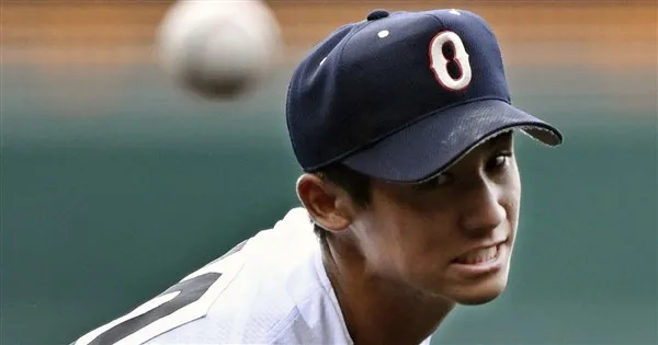 沖繩尚學 奪夏季甲子園首冠，投手新垣有絃帥氣外貌引關注