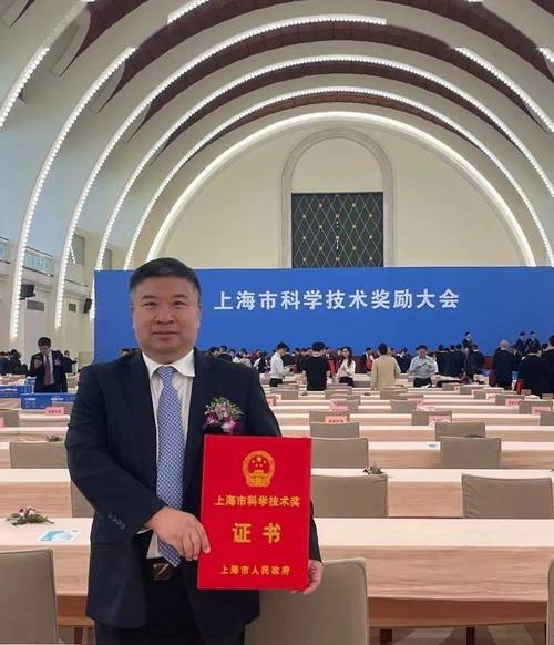 许宇甄，批判性视角下的深度分析許宇甄