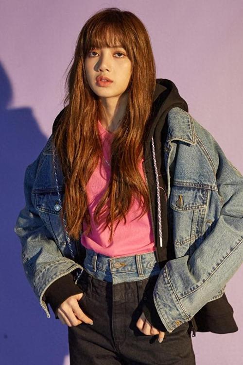 Lisa,多元魅力与自我探索lisa