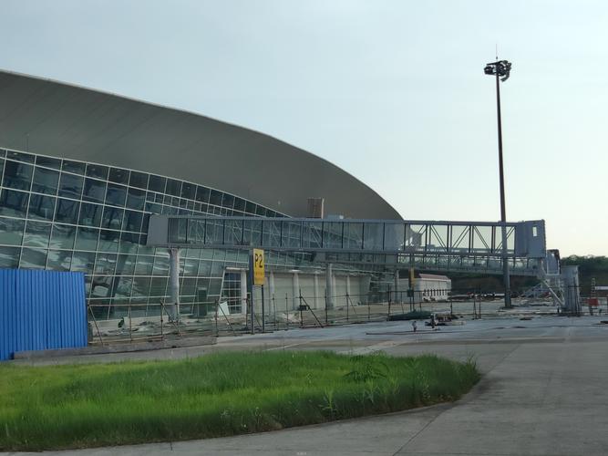 叶門國際机场，全球航空枢纽