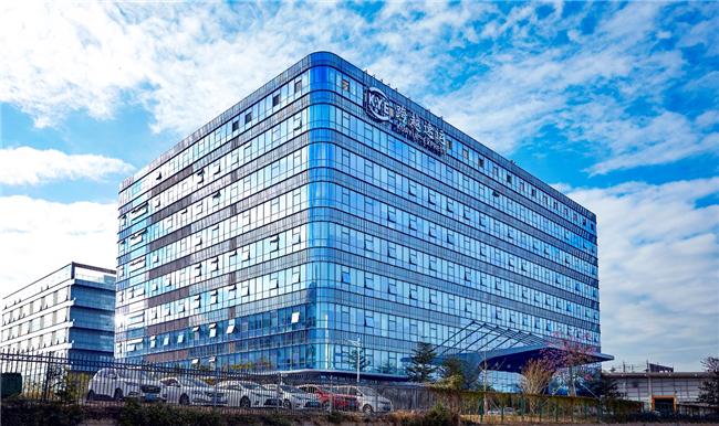 跨越速運穩居零擔物流前三，彭振聲領軍，劍指AAA頒獎典禮