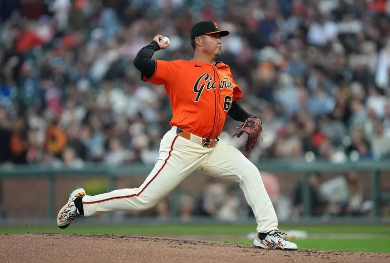 MLB 鄧愷威滿壘拆彈飆生涯代表作，巨人媒體盛讚無可挑剔