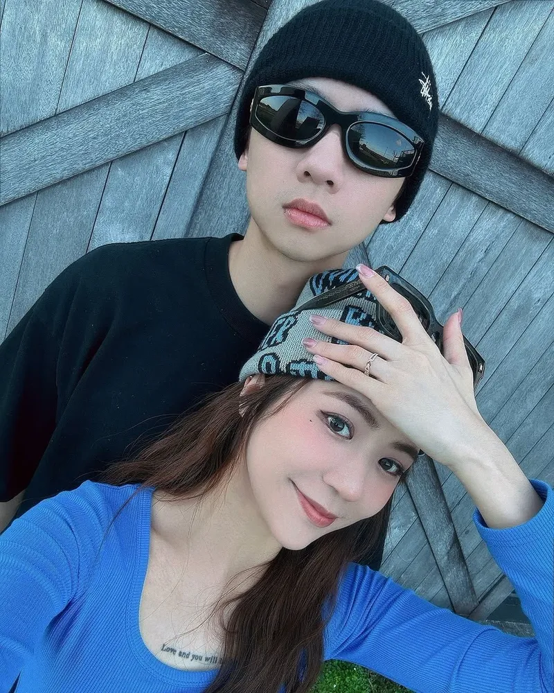 金陽結婚 分手郭書瑤8年，婚禮擁吻空姐女友甜翻