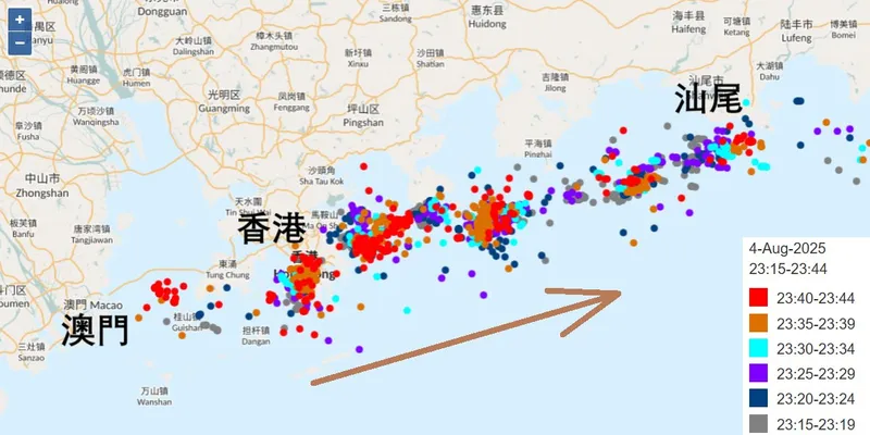黑雨 香港天氣與暴雨警告，一周內四度翻掛黑雨打破紀錄