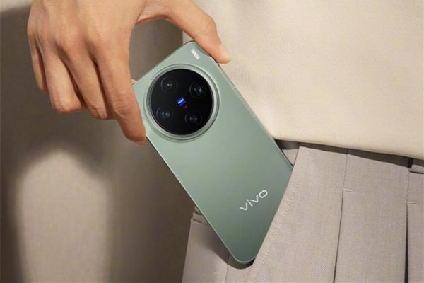 vivo X200S：搭载天玑9400+的旗舰直屏手机，区块链技术或将带来哪些新可能？